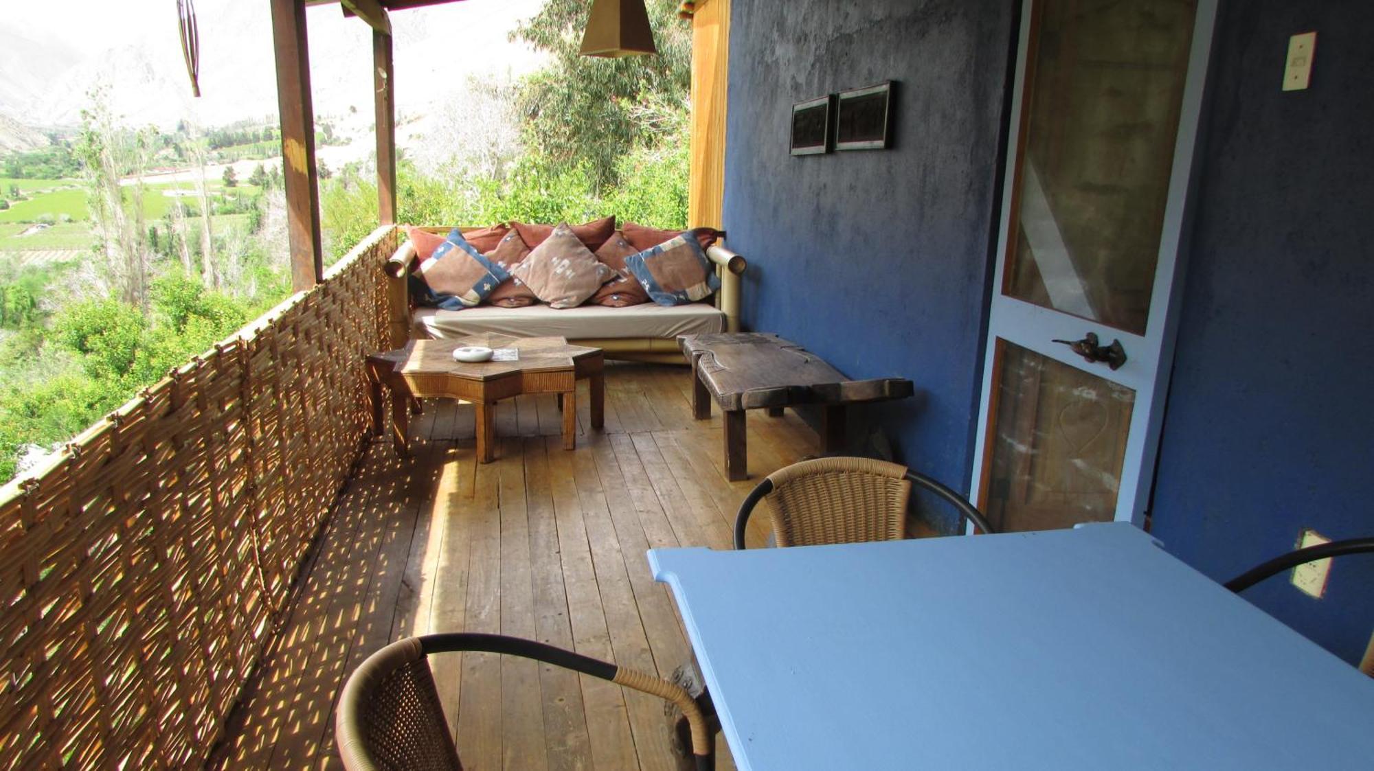 Cabanas Elquimista Pisco Elqui Bilik gambar