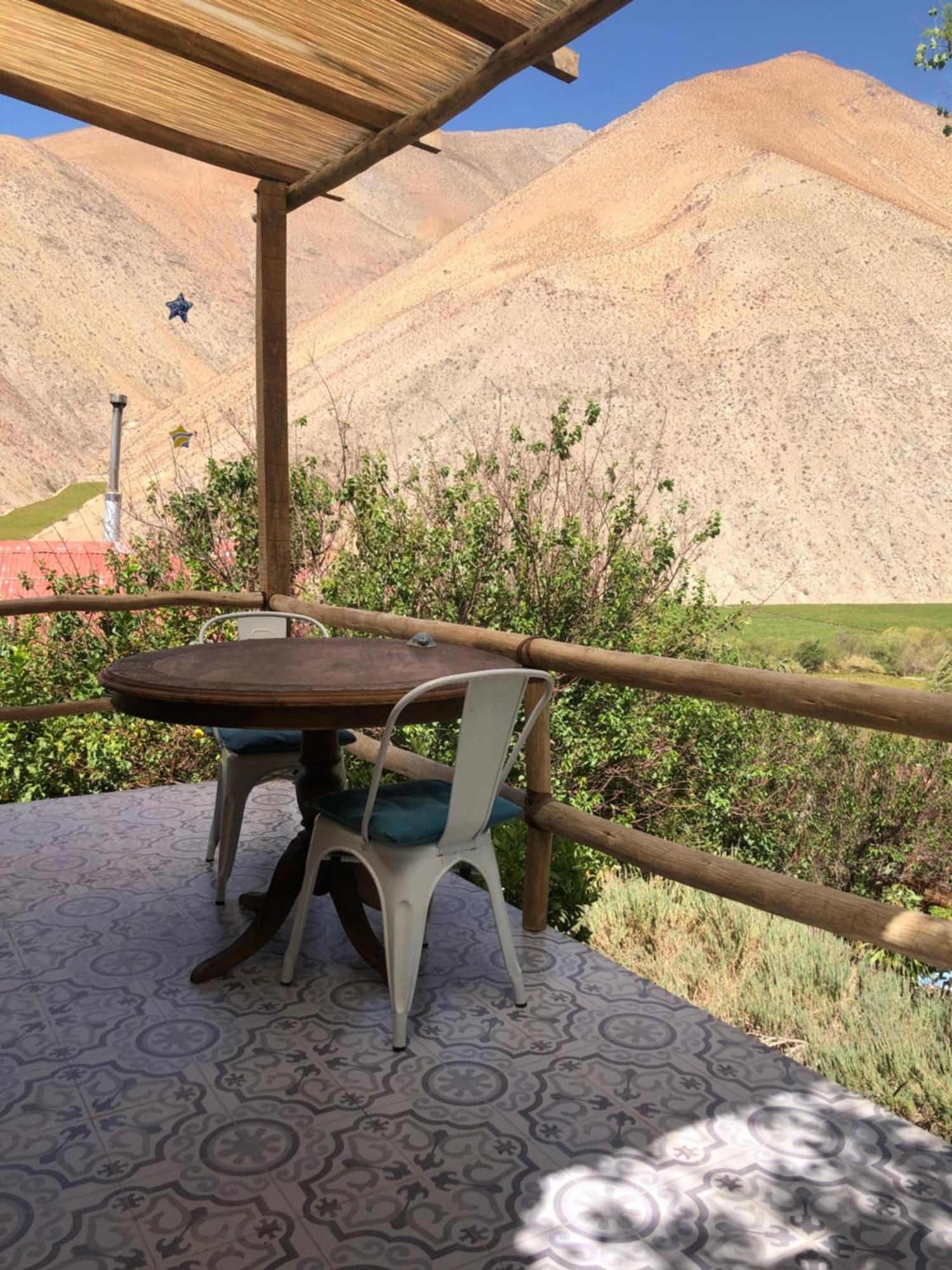 Cabanas Elquimista Pisco Elqui Luaran gambar